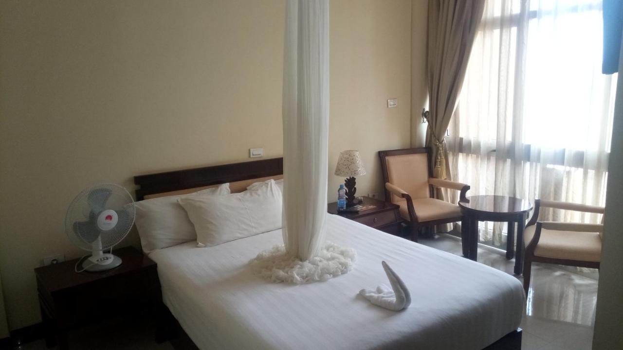 Asinuara Hotel Багір-Дар Екстер'єр фото